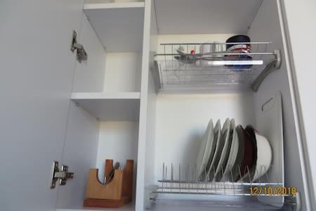 Smart-House Smart Kvartira S Kukhnei Vozle Metro. キエフ エクステリア 写真